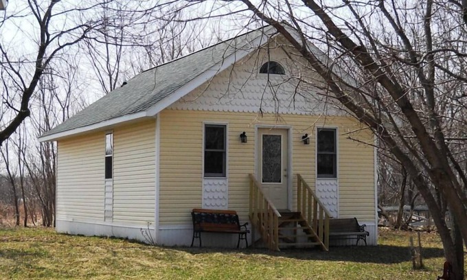 Muskego Cottage | Romantic Bed And Breakfast Cottage.