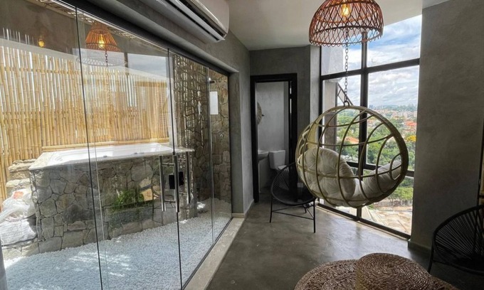 Vila Suzana Apartment | Romantic Duplex Rooftop Jacuzzi SPA (pet friendly!)