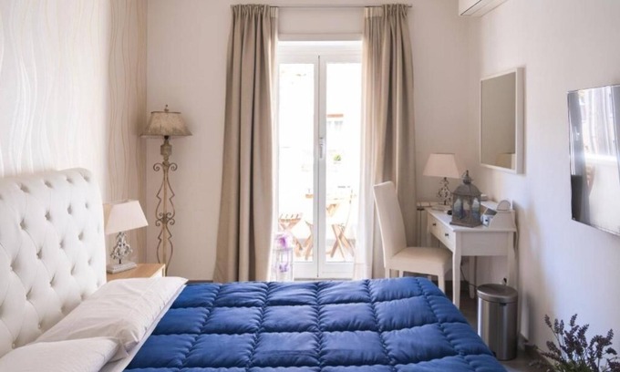 San Giovanni House | RomAntic Dreams Guest House: Superior Double Room