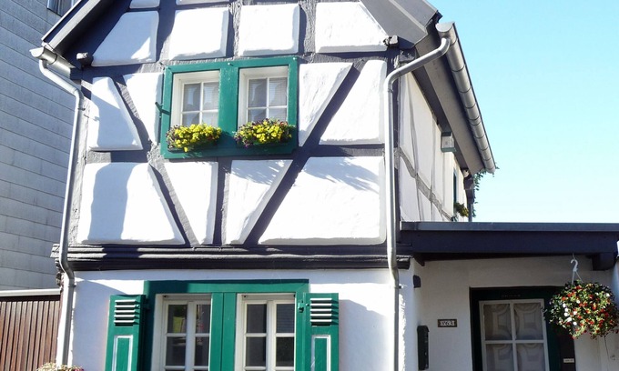 Bad Bodendorf House | Romantic half-timbered house in the historic town center