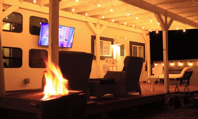 Tehama County Other | Romantic Hidden Tiny Home, 1 mile from the Sacramento river