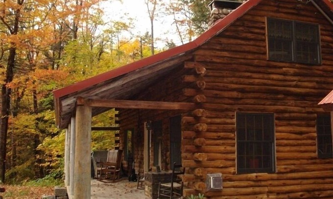 Jackson Cabin | Romantic Log Cabin in Jackson NH
