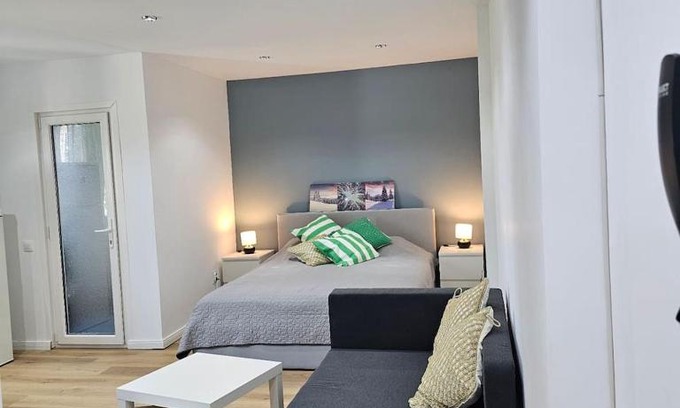 Gara de Nord Apartment | Romantic studio - Gara de Nord