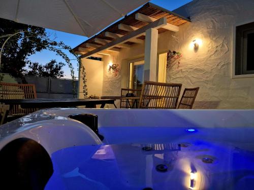 Piscinas House | Romantica Corte dei limoni Piscinas