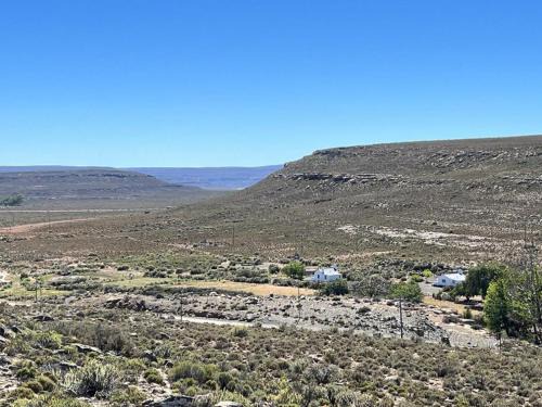 Karoo Hoogland Cabin | Rooikloof Guest Farm