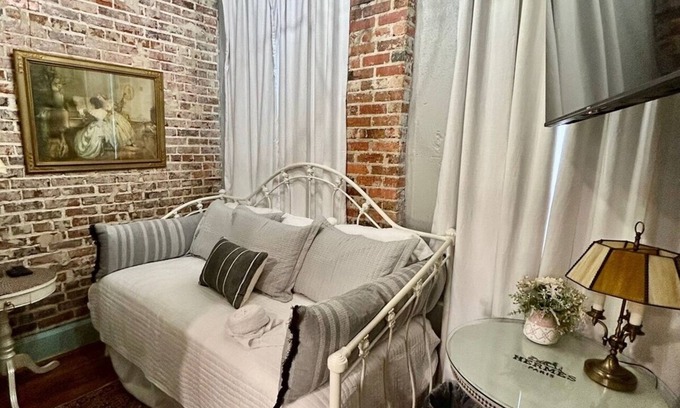 Carthage Hotel | Room 1 (sleeps 1) at Chipley's Squareview Inn