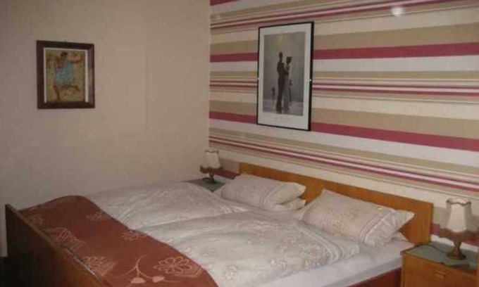 Lichtenfels Apartment | Room 5 - House by the forest