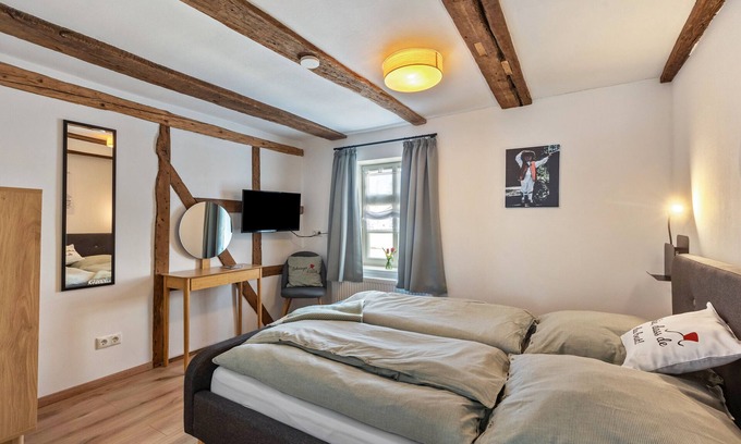 Ziegenhain Apartment | Room 'Doppelzimmer 3' with Wi-Fi