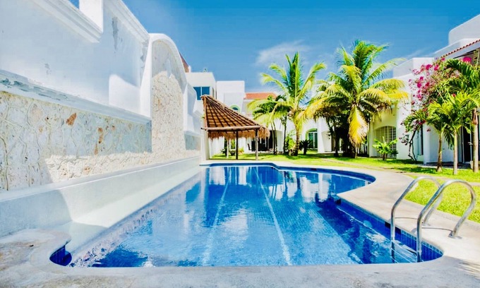 Playa del Carmen House | Room in B&B - Superior Budget Room With Swimming Pool Air Conditioning and Parking
