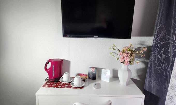 Rastatt House | Room in Guest Room - City Hotel - Double Room 117