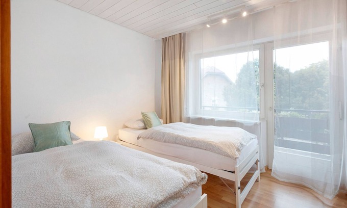 Urberg Apartment | Room 'No. 5' with Shared Terrace, Shared Garden and Balcony