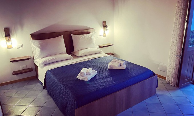 Fiumefreddo Bruzio Bed & Breakfast | Room with sea view in the village of Fiumefreddo Bruzio