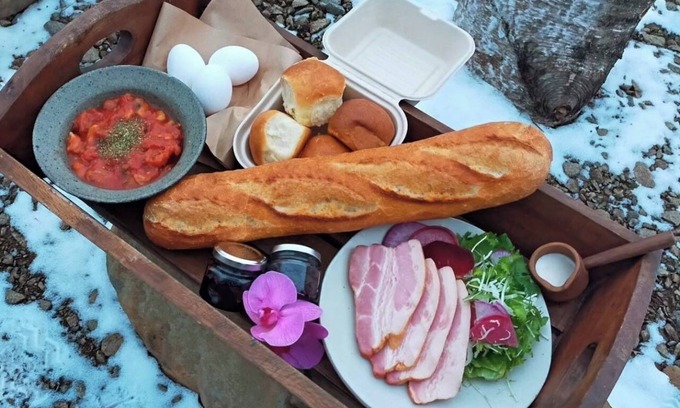 Naganuma RV Rental | room888 Breakfast included | 13 people Private/Yubari County Hokkaidō