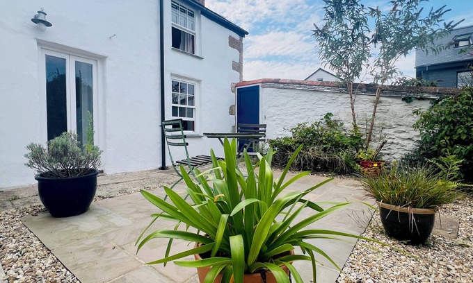 Mylor Churchtown Cottage | Rose Cottage
