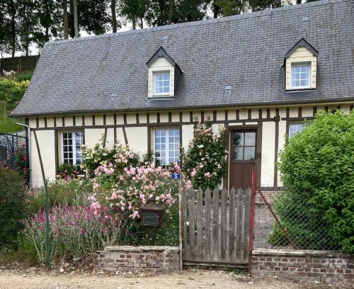 Maisnieres House | Rose des prés