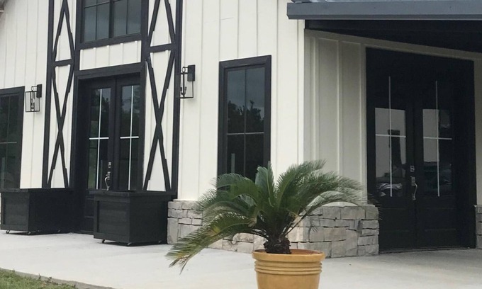 Garfield House | Rosete Family Farms - Bed and Breakfast