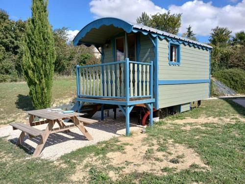 Preignan House | Roulotte du Touton avec jacuzzi