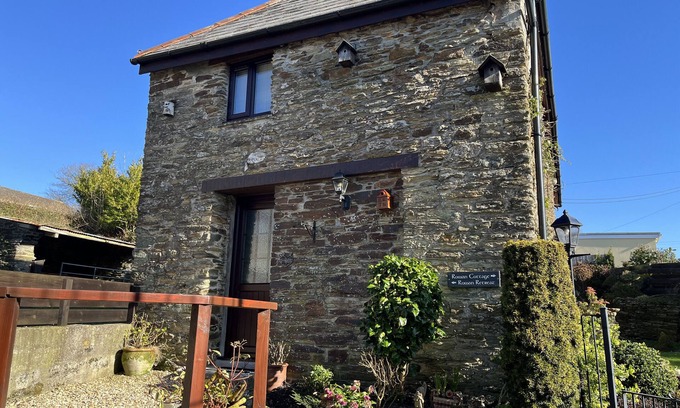 Lanreath Cottage | Rowan Retreat - sleeps 2 - Nr Looe and Polperro