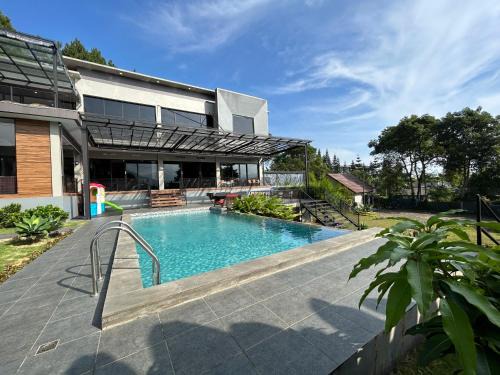 Ciloto Villa | Royal Hill Villa Cisarua Puncak