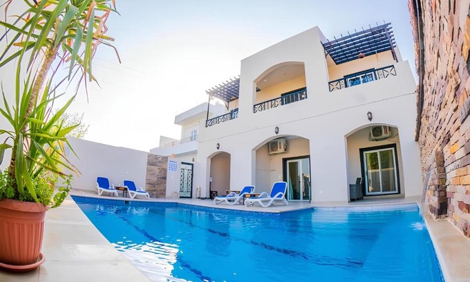 Luxor Apartment | Royal Home Luxor Pool View