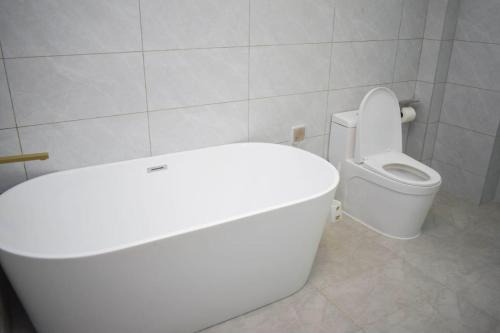 Central Province Apartment | Royal Oaks Residency