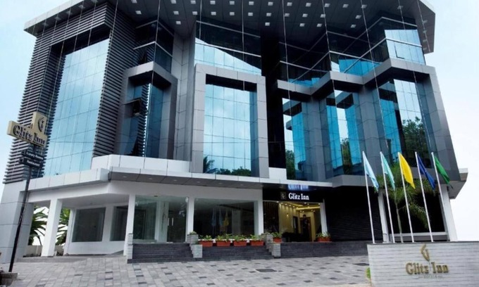 Kozhikode Hotel | Royal Plaza Glitz Inn