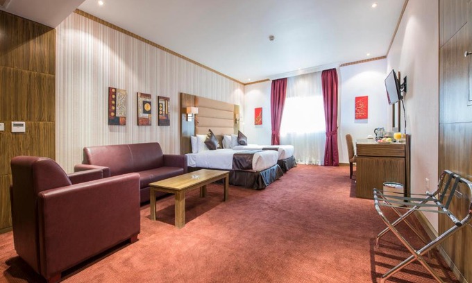 Old Dubai Hotel | Royal Tulip Hotel LLC
