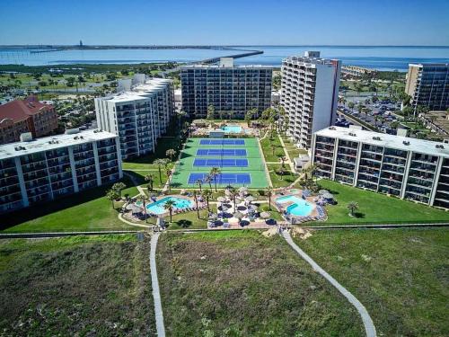 South Padre Island Resort | Royale Beach and Tennis Club