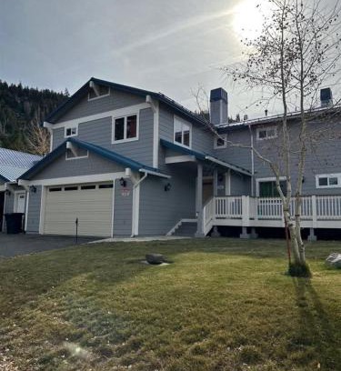 June Lake House | Rr-johnson Suite 2