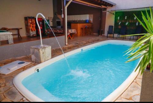 Rubineia House | Rubi casa de temporada com piscina e área gourmet
