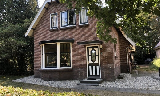Municipality of Soest House | Rural and attractive house with parking spaces