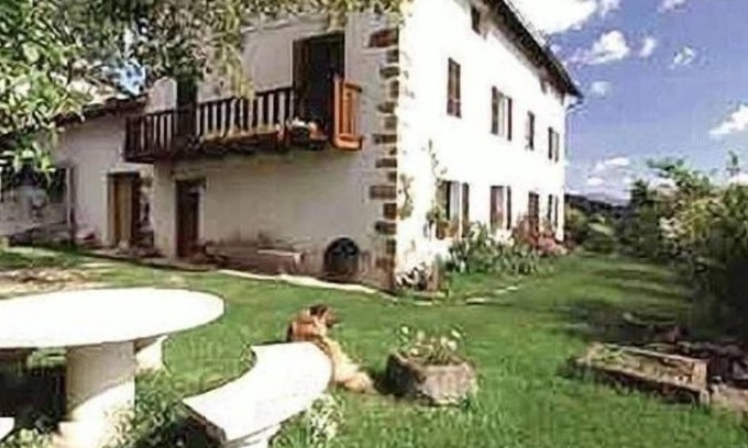 Zegama Cottage | Rural apartment Arrieta Haundi for 12 people