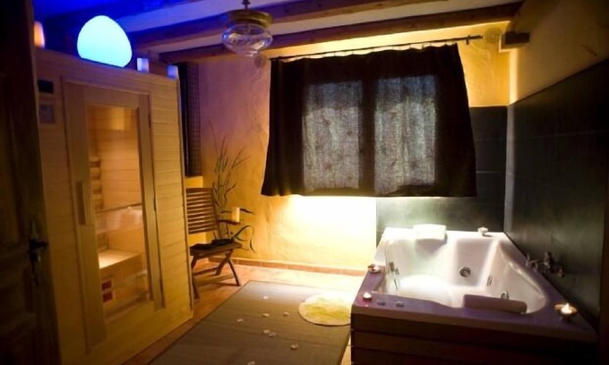 Monasterio Cottage | Rural house Majuelo-Love-Spa- El Rincón de Monasterio & SPA for 2 people