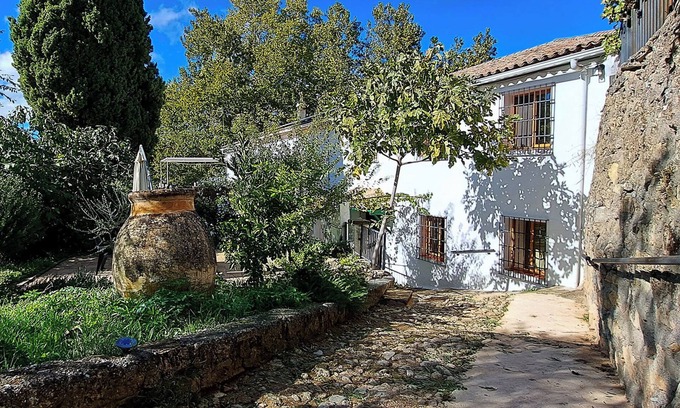 Alcala la Real Cottage | Rural house with patio and garden