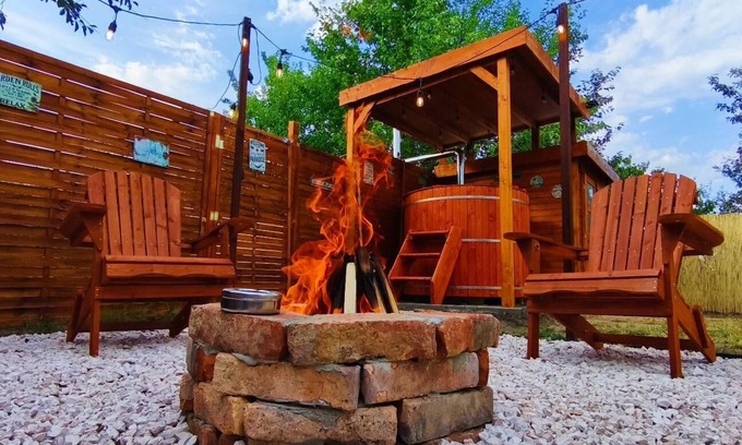 Hajduszoboszlo House | Rust - Privé tuin - Hottub - Campervan -Petfriendly