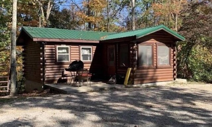 Athens Cabin | Rustic Cabin