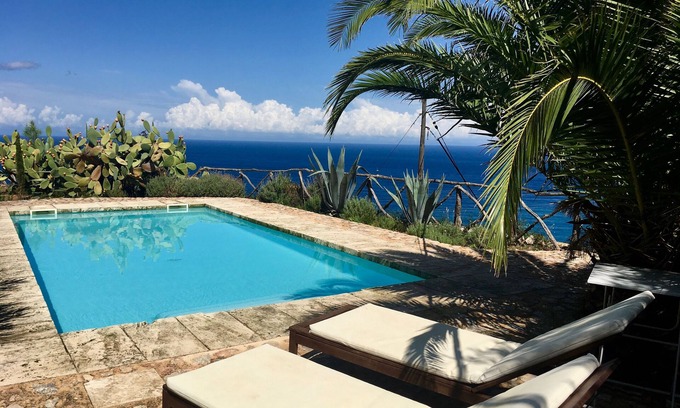 Banyalbufar Cottage | Rustic finca in a quiet location with pool and panoramic sea and mountain views