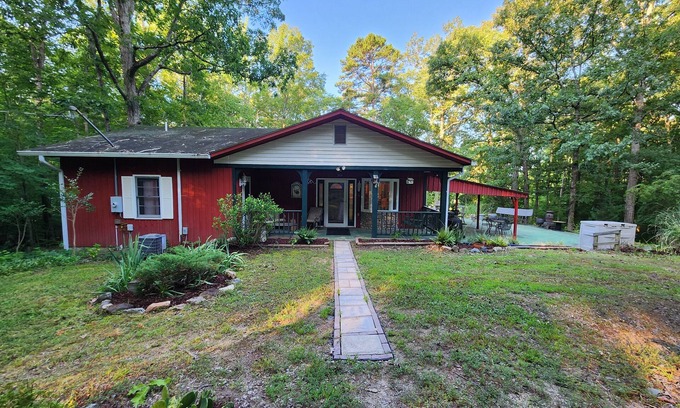 Oak Hill Park Cabin | Rustic Red Cabin on Kerr Lake