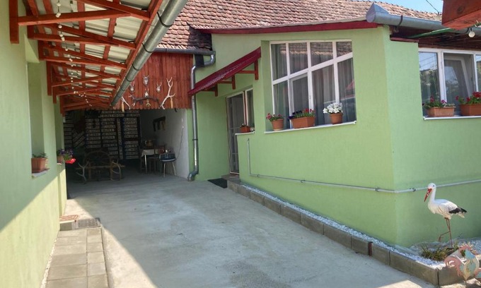 Albesti House | Rustic Rooms