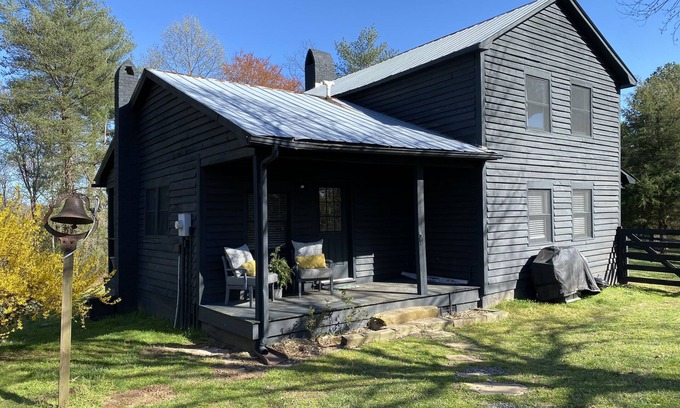 Taylorsville Cabin | Rustic Cabin located on Ellendale Farm