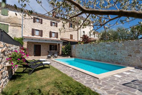 Cepljani Villa | Rustic Villa Stone House with pool in Umag