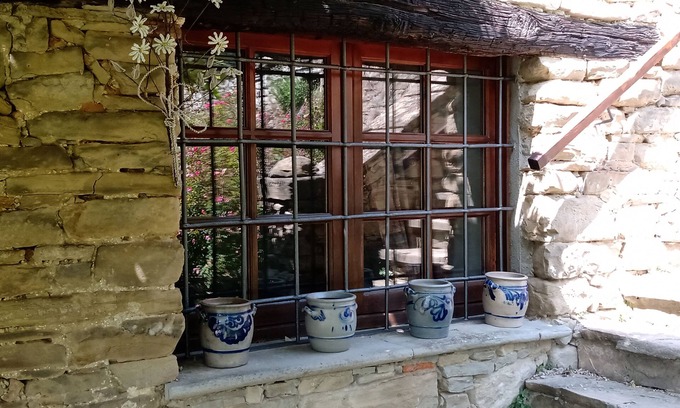 Ponti Other | Rustikales Geräumiges Zimmer