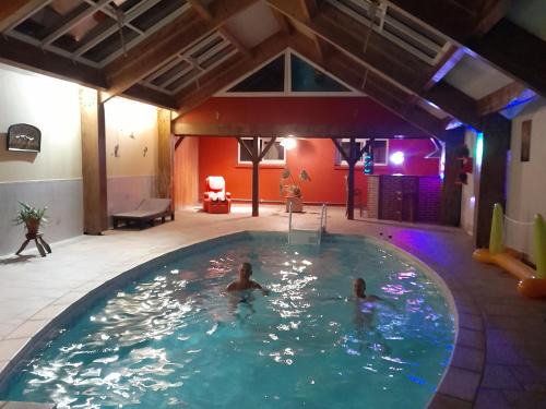 Niherne House | Séjour en Berry avec piscine intérieure chauffée - FR-1-591-632