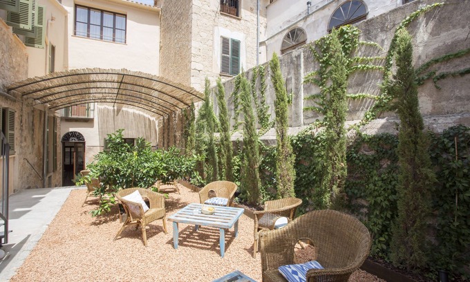 Soller House | SólleRooms GuestHouse