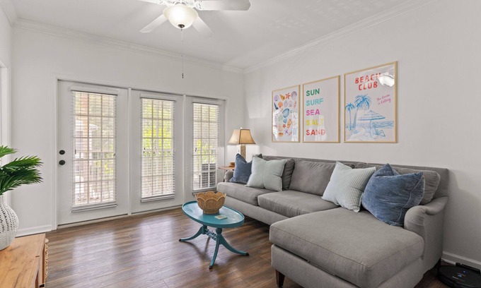 Saint Simons Heights Condo | Sable and Sand - Pet Friendly w/Pool!