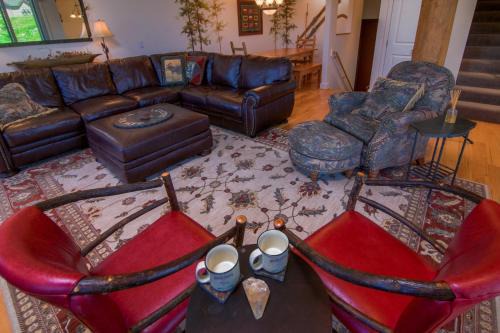 Saddle Ridge House | Saddle Ridge Townhome I-5