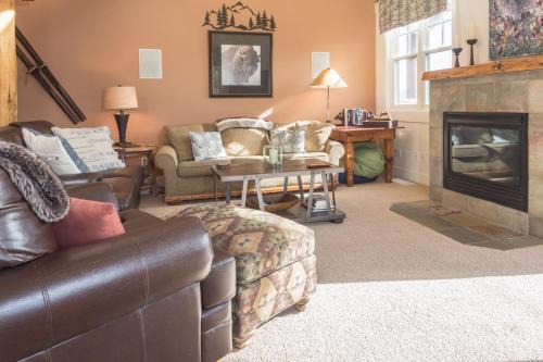 Saddle Ridge House | Saddle Ridge Townhome | Unit J1