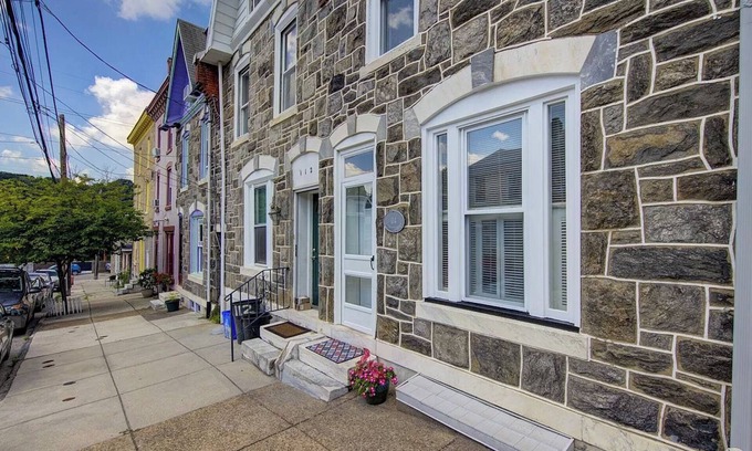 Roxborough-Manayunk House | Safe and Quiet, But Near the Fun