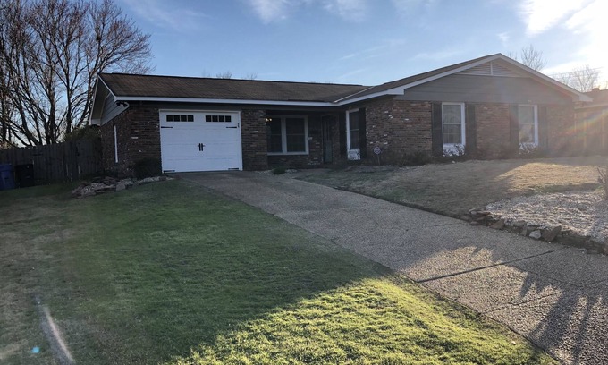 Columbus House | Safe, quiet neighborhood, minutes to Ft. Benning, CSU, downtown Columbus