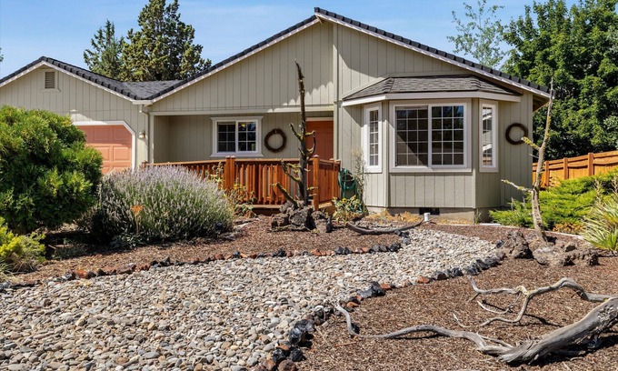 Mountain View District House | Sage Country Retreat - ADA Accessible - Pets Ok!